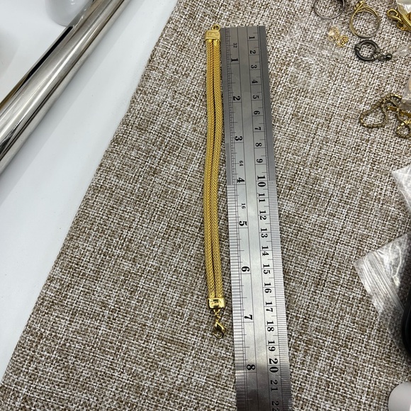 Vintage Rare 1980s Monet Gold-Tone Double Strand Mesh Bracelet - Picture 12 of 14